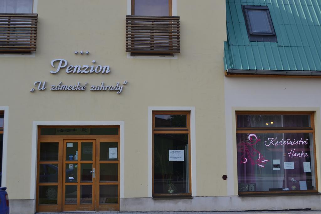 Penzion U Zamecke Zahrady Lipnik nad Becvou Luaran gambar